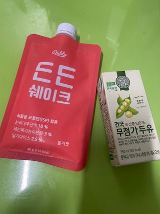 [덜다] 든든 식물성 단백질 쉐이크 40g X 7입 (곡물/딸기) — 4점을 준 리뷰어가 2023년 7월 올린 사용 사진