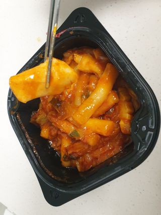 한성기업 무볼레 닭떡볶이+해물떡볶이 2종 세트 — 5점을 준 리뷰어가 2021년 10월 올린 사용 사진