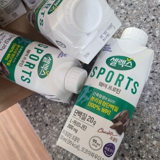 셀렉스스포츠 셀렉스 스포츠 웨이 프로틴 초콜릿 _ 330ml x 12팩 — 4점을 준 리뷰어가 2021년 3월 올린 사용 사진