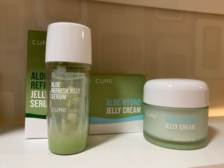 김정문알로에 큐어 큐어 알로에 리프레쉬 젤리 세럼, 큐어 알로에 하이드로 젤리 크림 — 5점을 준 리뷰어가 2021년 4월 올린 사용 사진