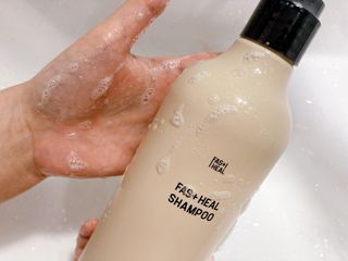 패스트힐(fast heal) 패스트힐 탈모증상완화샴푸 470ml — 5점을 준 리뷰어가 2023년 9월 올린 사용 사진