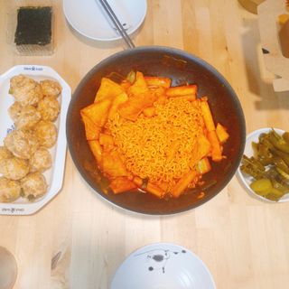 응큼떡볶이 — 5점을 준 리뷰어가 2021년 3월 올린 사용 사진