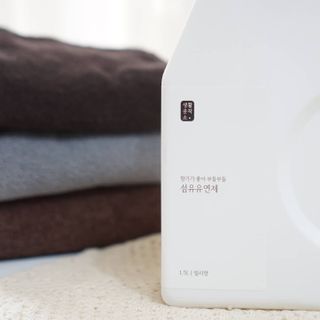 [생활공작소] 섬유유연제 + 세탁세제 1.5L 릴리향 — 4점을 준 리뷰어가 2021년 2월 올린 사용 사진