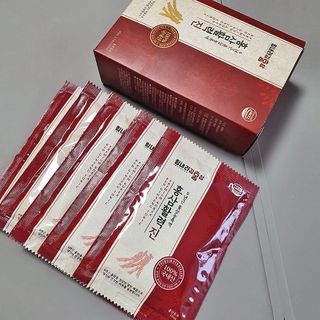힘내라김홍삼 홍삼활력진 50ml x 5포 — 5점을 준 리뷰어가 2021년 4월 올린 사용 사진