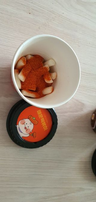 유비쿡 컵떡볶이 매운컵떡볶이2개/ 짜장컵떡볶이 2개  총 4개세트 — 5점을 준 리뷰어가 2021년 6월 올린 사용 사진