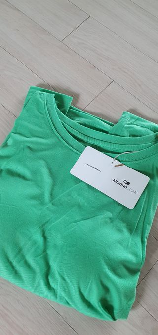 아르보노브라 아르보노 10color 데일리 반팔 노브라티 — 4점을 준 리뷰어가 2022년 5월 올린 사용 사진