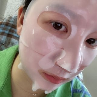 [올리브영] 웰더마 프리미엄 사파이어 콜라겐 임팩트 피팅 마스크 4매 — 5점을 준 리뷰어가 2025년 7월 올린 사용 사진