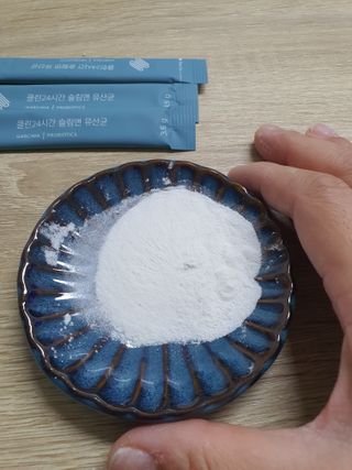 클린24시간 슬림앤유산균 1박스 (3.5g X 15포) — 5점을 준 리뷰어가 2022년 11월 올린 사용 사진