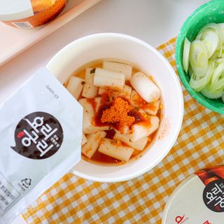 나우  [요리궁리] B타입 ( 매콤, 치즈, 매콤까르보 ) 꽃떡볶이 6개입 세트 — 5점을 준 리뷰어가 2025년 3월 올린 사용 사진
