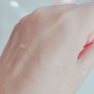 산다화 더블 이펙트 안티 링클 세럼 50ml — 5점을 준 리뷰어가 2022년 10월 올린 사용 사진