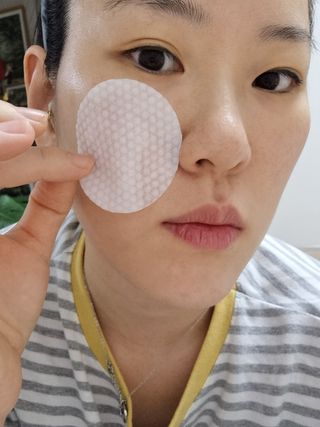 오투에니원 화이트 스완 갈락토미세스 비타민 C 필링 패드 60매 — 5점을 준 리뷰어가 2023년 1월 올린 사용 사진