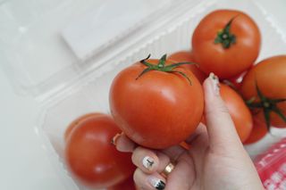 레드닥터 완숙토마토 + 통째로 동결건조한 대추방울토마토 — 5점을 준 리뷰어가 2022년 11월 올린 사용 사진