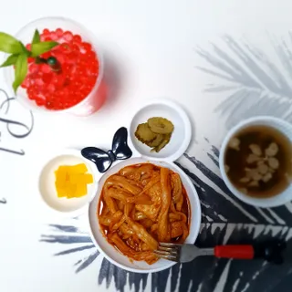 [푸딩팩토리] 요즘누들떡볶이540g + 매콤누들떡볶이 470g — 5점을 준 리뷰어가 2022년 10월 올린 사용 사진