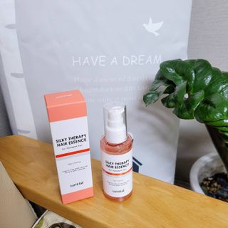 썸헤어 / SUMHAIR 썸헤어 실키 테라피 헤어 에센스 — 5점을 준 리뷰어가 2021년 5월 올린 사용 사진