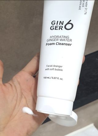 GINGER6 하이드레이팅 진저 워터 폼클렌징 — 5점을 준 리뷰어가 2021년 10월 올린 사용 사진