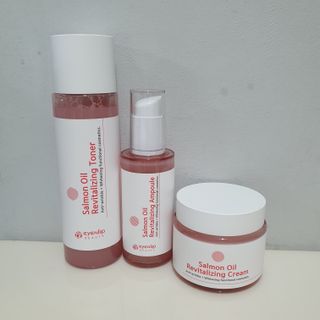 아이앤립 / EYENLIP 아이앤립 연어오일 리바이탈라이징 토너+앰플+크림 3종 세트 — 5점을 준 리뷰어가 2021년 7월 올린 사용 사진