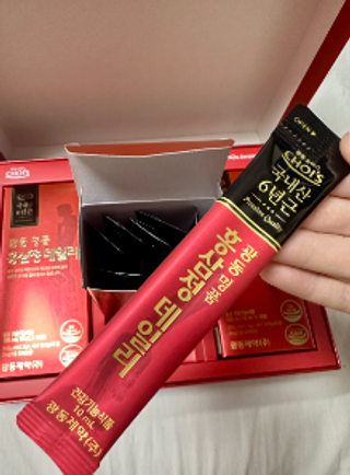 광동생활건강 광동 명품 홍삼정데일리 10mL x 30포 — 5점을 준 리뷰어가 2023년 4월 올린 사용 사진