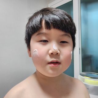 소이베베X신비아파트 세라마이드 울트라 아토 고보습 크림 — 5점을 준 리뷰어가 2023년 3월 올린 사용 사진