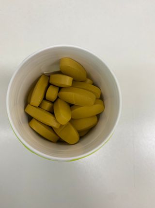 Swisse 스위스 고함량 밀크씨슬 35,000mg 60정 — 4.5점을 준 리뷰어가 2021년 11월 올린 사용 사진