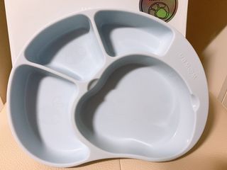 유비맘 캐릭터 실리콘 흡착 식판_색상 랜덤발송 — 5점을 준 리뷰어가 2021년 1월 올린 사용 사진