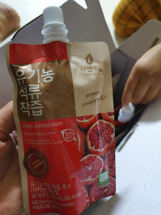 자연에온 유기농 석류 착즙 100mL 10개입 2BOX — 5점을 준 리뷰어가 2020년 12월 올린 사용 사진
