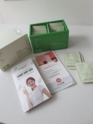 12월 15일 출시, 건강기능식품 브랜드 본리브 나 다운 시작 제품 3종 — 5점을 준 리뷰어가 2021년 2월 올린 사용 사진