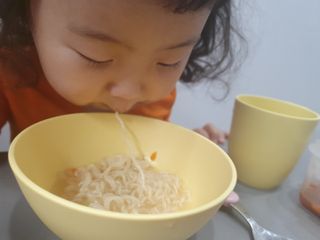[풀무원] 자연은맛있다 정면, 백면, 홍면  세트 — 5점을 준 리뷰어가 2021년 4월 올린 사용 사진