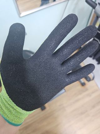 나우[3M] 안전장갑 슈퍼터프 프리미엄 라텍스 레져용 장갑 (그린/오렌지/손끝코팅 중 택1) — 5점을 준 리뷰어가 2024년 7월 올린 사용 사진