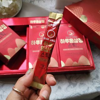 힘내라김홍삼 하루홍삼정스틱 10g x 30포 — 5점을 준 리뷰어가 2021년 5월 올린 사용 사진