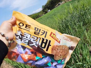 델리스 오트 밀키 초콜릿 바 — 5점을 준 리뷰어가 2022년 4월 올린 사용 사진