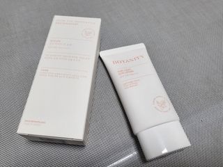보타니티 촉촉수분자차 아쿠아핏 선 에센스 50ml + 보송톤업자차 징크 선 로션 50ml SPF50+ PA++++ (4/25) — 5점을 준 리뷰어가 2022년 4월 올린 사용 사진
