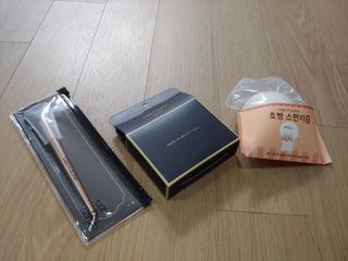 툴앤썸 로즈골드 에디션 치크or쉐딩 브러시+밀키 내추럴 스펀지+호빵 곤약 스펀지 — 4점을 준 리뷰어가 2021년 2월 올린 사용 사진