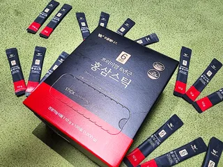 [푸름웰니스] 프리미엄 6년근 홍삼스틱 3mg x 100포 — 4점을 준 리뷰어가 2022년 3월 올린 사용 사진
