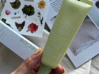 아이레시피 마일드시카 브라이트닝 업 선스크린 SPF50+ PA++++ — 5점을 준 리뷰어가 2023년 6월 올린 사용 사진