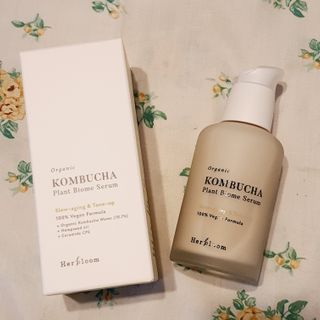 허블룸 콤부차 플랜트바이옴 비건 세럼 & 베지비타민앰플 — 5점을 준 리뷰어가 2021년 2월 올린 사용 사진