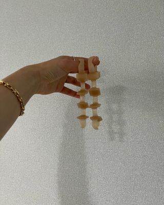 휜 발가락이 아프다면..발가락 스트레칭 보조용품 쿨핀 두발애(1set-2개입) — 5점을 준 리뷰어가 2022년 6월 올린 사용 사진