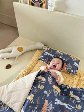 파르페 사파리 낮잠이불토퍼가방세트-네이비,엘로우 2컬러/데이지 낮잠이불토퍼가방세트 3종 중 택1 — 5점을 준 리뷰어가 2022년 1월 올린 사용 사진