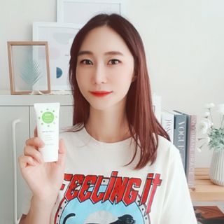 메타포레 12PM  카밍 선스크린 — 5점을 준 리뷰어가 2021년 8월 올린 사용 사진