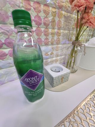 몽베스트 Montbest with Sparkling water Plain 20병 — 5점을 준 리뷰어가 2022년 8월 올린 사용 사진