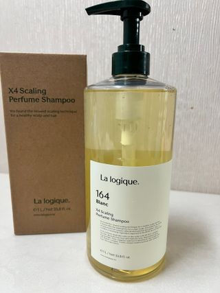 라로지크 X4 스케일링 퍼퓸 샴푸 1,000mℓ — 5점을 준 리뷰어가 2022년 2월 올린 사용 사진