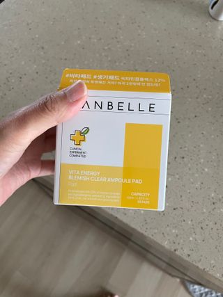 랑벨 비타 에너지 잡티 앰플 패드 65매 (투명하고 밝은 얼굴 광채패드) — 5점을 준 리뷰어가 2022년 5월 올린 사용 사진