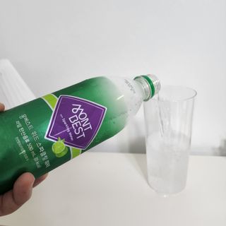 몽베스트 Montbest with Sparkling water Lime20병 — 5점을 준 리뷰어가 2022년 9월 올린 사용 사진