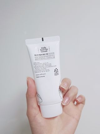 렉스리 데일리 톤업 크림 Rexri Daily Tone Up Cream — 5점을 준 리뷰어가 2022년 9월 올린 사용 사진