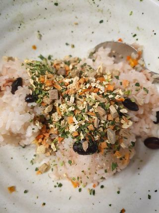 해풀잎 누구나 김밥*1ea [(혼합야채 35g *1ea,  김밥김 (5g, 5ea),  양념간장 (6g, 5ea), 참기름(5g, 2ea)] — 5점을 준 리뷰어가 2022년 7월 올린 사용 사진