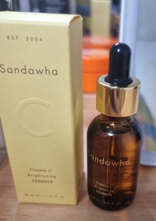 스킨큐어 산다화 비타민c 화이트닝 에센스 30ml — 5점을 준 리뷰어가 2023년 12월 올린 사용 사진