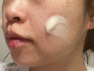[후르디아] 미백 기능성 감귤 브라이트닝 크림 — 5점을 준 리뷰어가 2021년 4월 올린 사용 사진