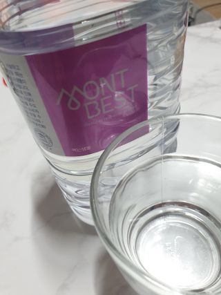 몽베스트 MONTBEST 1L 12입 — 5점을 준 리뷰어가 2022년 4월 올린 사용 사진