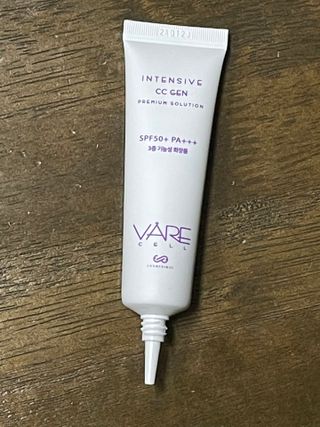 바르셀 톤업선크림 미백 메이크업베이스 CC크림 인텐시브 씨씨 젠 30ml — 5점을 준 리뷰어가 2021년 11월 올린 사용 사진