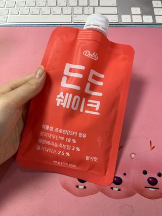 [덜다] 든든 식물성 단백질 쉐이크 40g X 7입 (곡물/딸기) — 5점을 준 리뷰어가 2023년 8월 올린 사용 사진