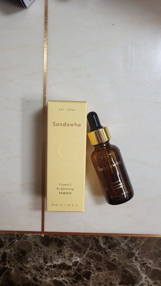 스킨큐어 산다화 비타민c 화이트닝 에센스 30ml — 5점을 준 리뷰어가 2022년 3월 올린 사용 사진
